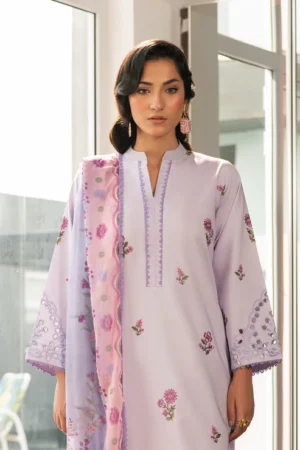 3 Piece - Premium Embroidered Lawn - 3762