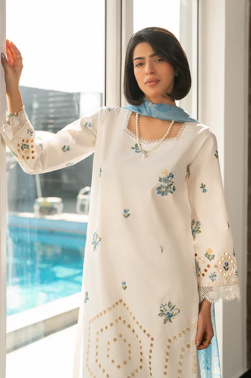 3 Piece – Premium Embroidered Lawn – 3764