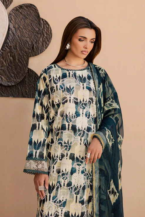 Savoy 3 Piece – Premium Embroidered Lawn – 3738