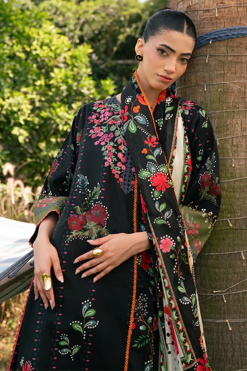 3 Piece – Premium Embroidered Lawn – 3758